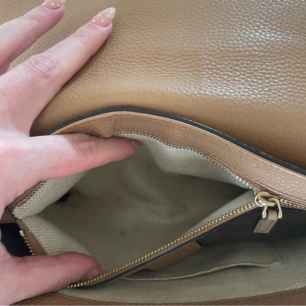 Gucci Soho Long Flap Crossbody Bag - Picture 7 of 15